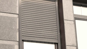 Dépannage de volet roulant à Saint Cyprien : un enjeu souvent sous-estimé